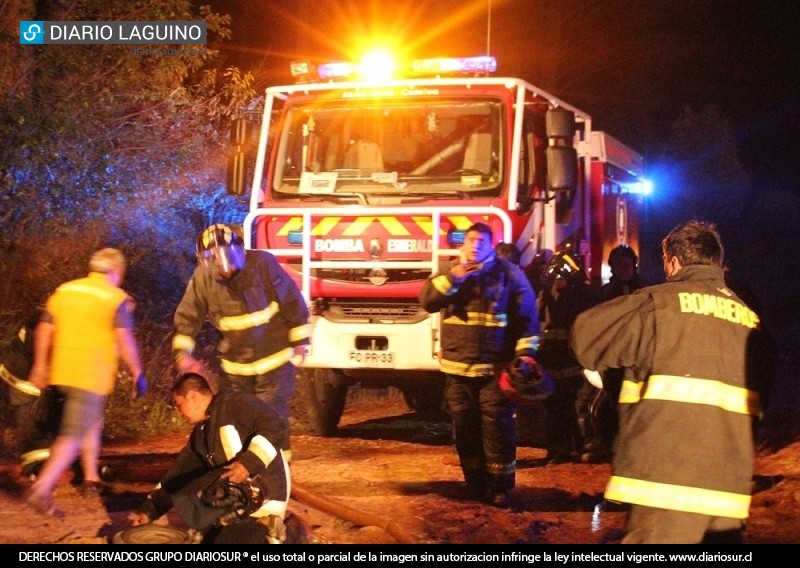 Intensa jornada sabatina tuvieron Bomberos de Los Lagos