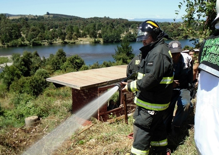 Llamado de comandancia alertó a bomberos de Los Lagos