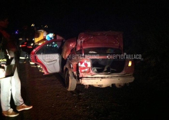 Automóvil sufrió accidente cuando intentaba adelantar un camión en la ruta 5 Sur