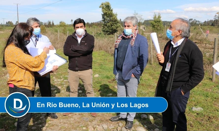 MOP y Minsal recorrieron terrenos donde se emplazarán 3 futuros hospitales