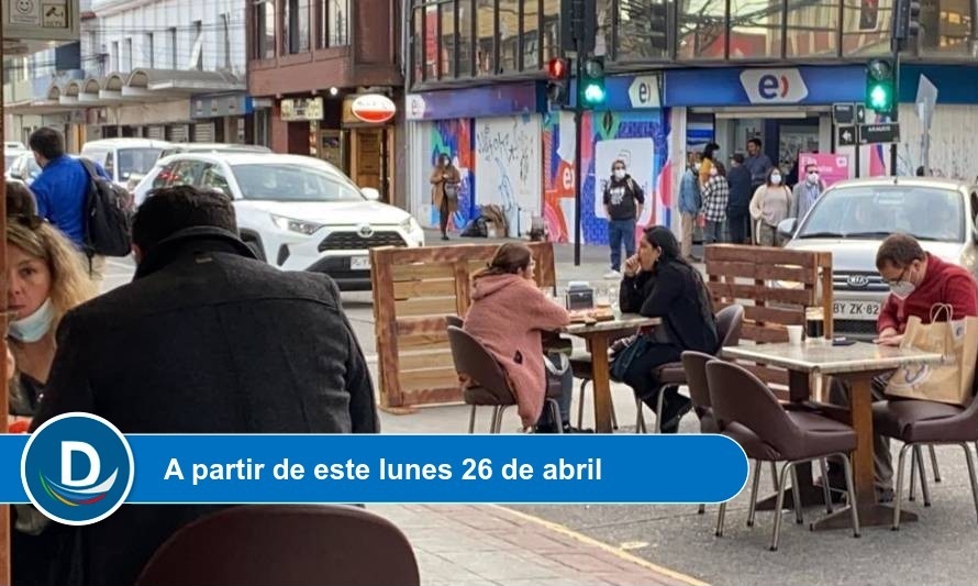 Restoranes del centro de Valdivia podrán hacer uso de veredas para atender 
