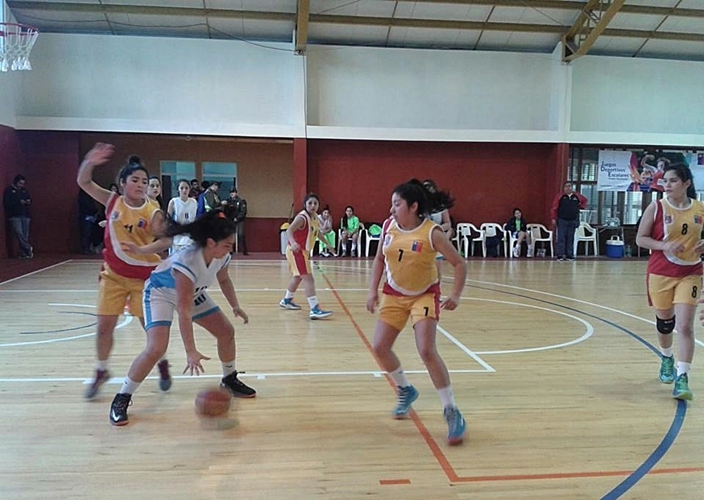 Difícil desafío enfrentan basquetbolistas laguinas en campeonato nacional