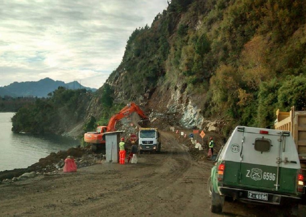 Corte de tránsito por construcción de Ruta T-85