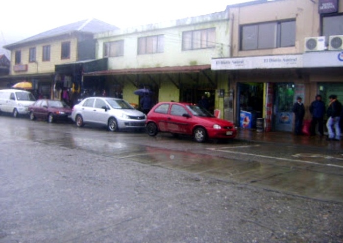 Carabineros detuvo a dos sujetos cuando robaban frutería en comuna de Los Lagos