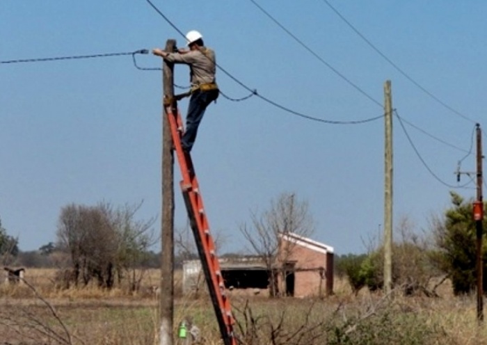 Proyecto de electrificación rural en Los Lagos obtiene resolución favorable