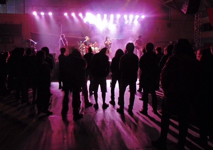 Rockeros de Los Lagos organizaron tocata en ayuda de músico local y su familia