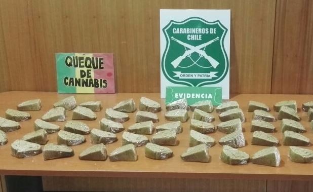 Detuvieron a "emprendedora" mujer que vendía queques de marihuana en pleno centro de Valdivia
