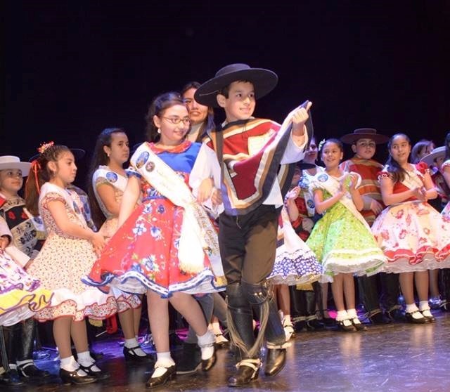 Pareja futronina una vez más representa a Los Ríos en campeonato nacional de cueca