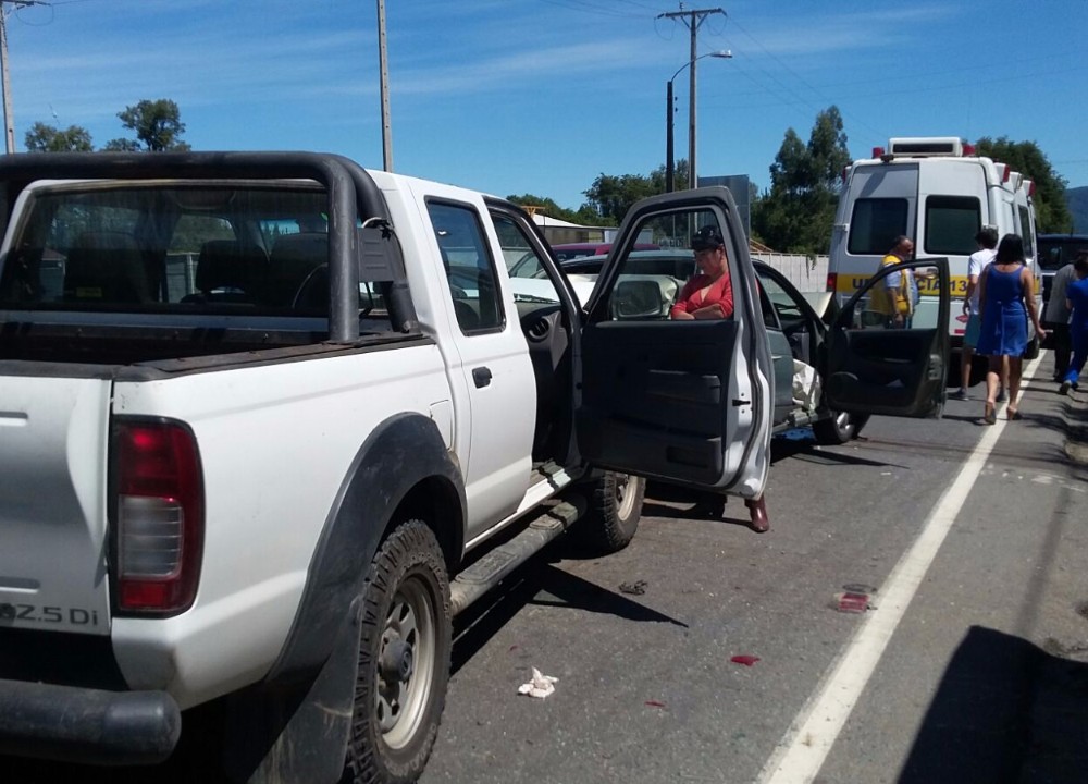 Triple colisión se produjo en la ruta que une Los Lagos y Panguipulli