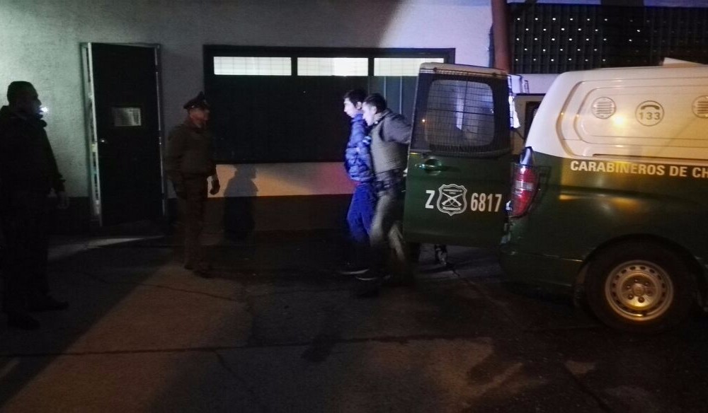 En pleno centro de Valdivia detuvieron a peligroso "lanza" buscado en Santiago